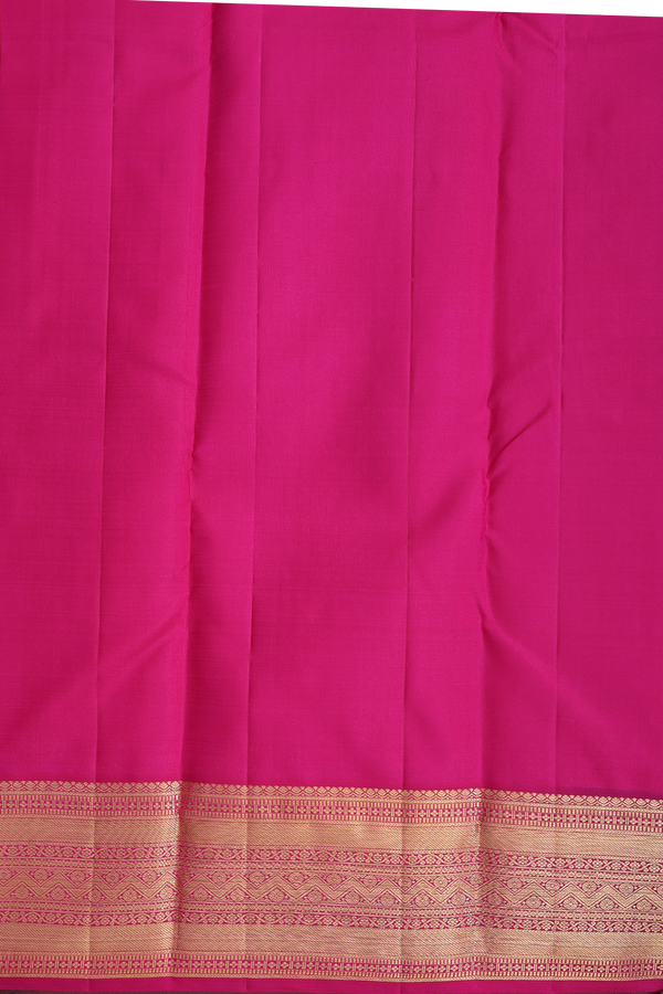 Kanchipuram Silk Saree In Coral Pink With Paisley Design