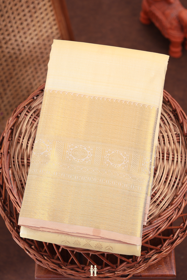 Kanchipuram Silk Saree In Off White Color With Zari Design