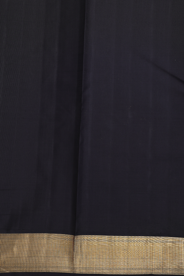 Kanchipuram Silk Saree In Crimson Red With Brocade Design