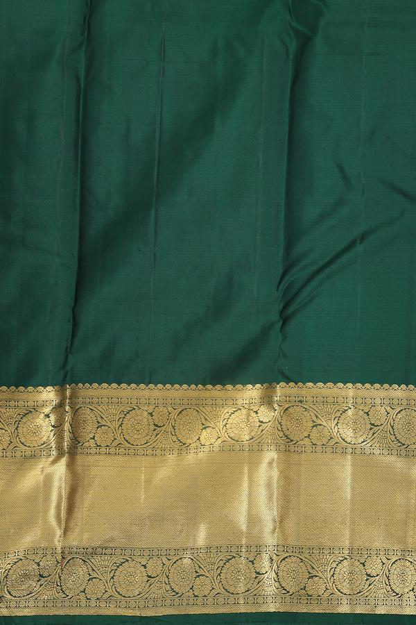 Kanchipuram Silk Saree In Crimson Red With Brocade Design