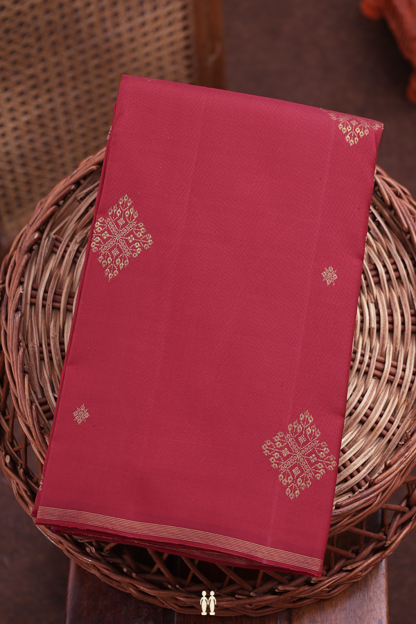 Kanchipuram Silk Saree In Crimson Red With Diamond Buttas