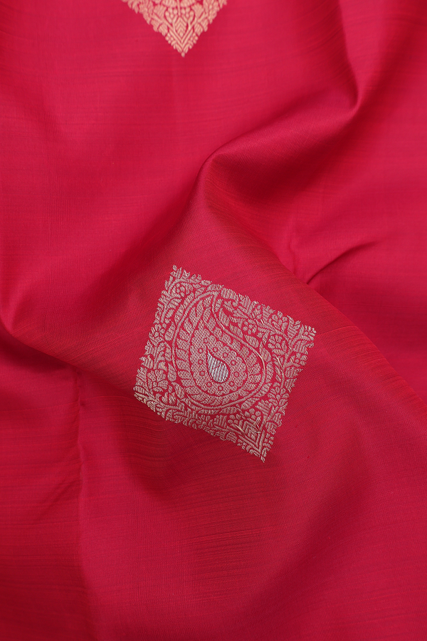 Kanchipuram Silk Saree In Crimson Red With Diamond Motifs
