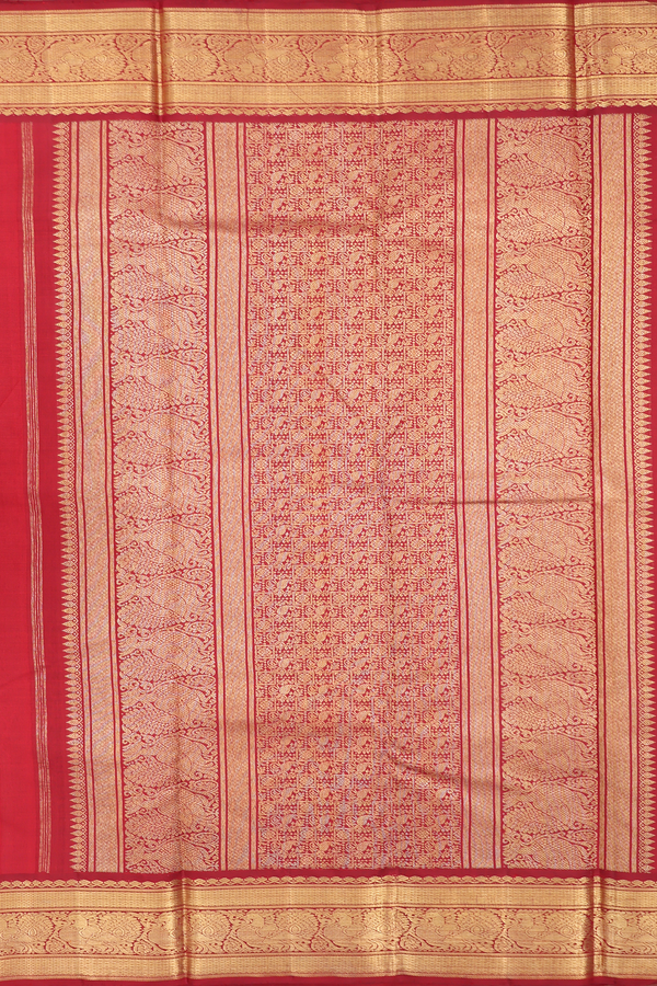 Kanchipuram Silk Saree In Crimson Red With Jacquard Pattern