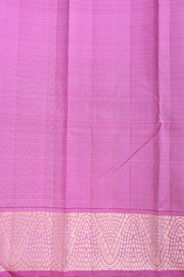 Kanchipuram Silk Saree In Crimson Red With Korvai Border
