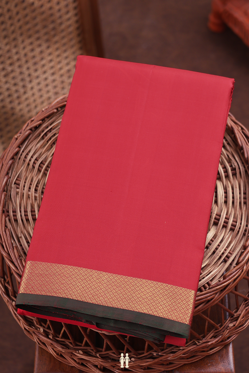 Kanchipuram Silk Saree In Crimson Red With Zari Border