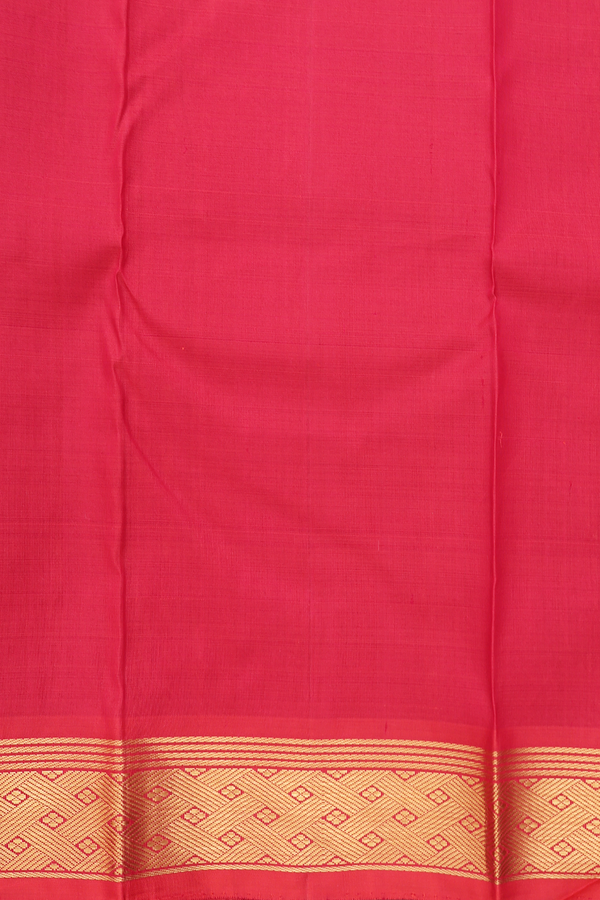 Kanchipuram Silk Saree In Crimson Red With Zari Border