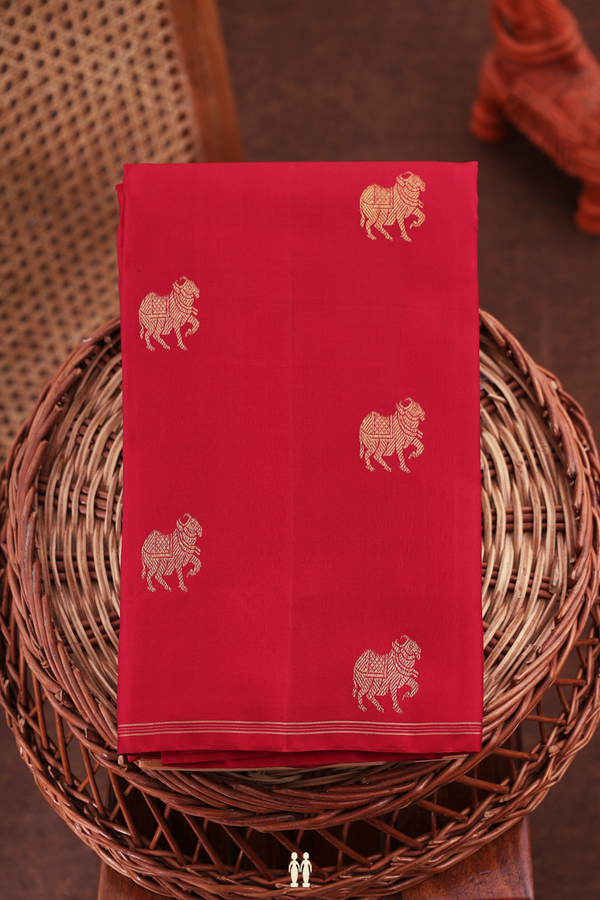 Kanchipuram Silk Saree In Crimson Red With Zari Buttas