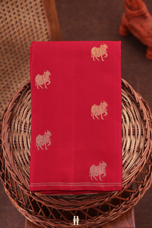 Kanchipuram Silk Saree In Crimson Red With Zari Buttas