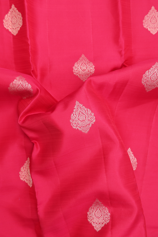Kanchipuram Silk Saree In Crimson Red With Zari Motifs