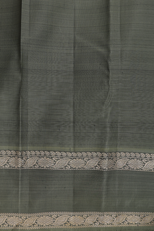 Kanchipuram Silk Saree In Dark Green With Checks Design