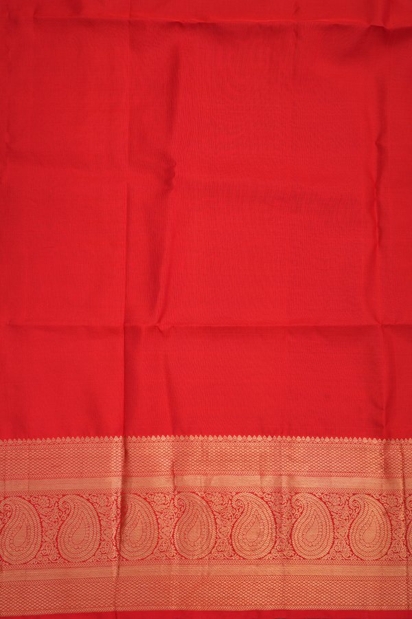 Kanchipuram Silk Saree In Dark Green With Floral Design