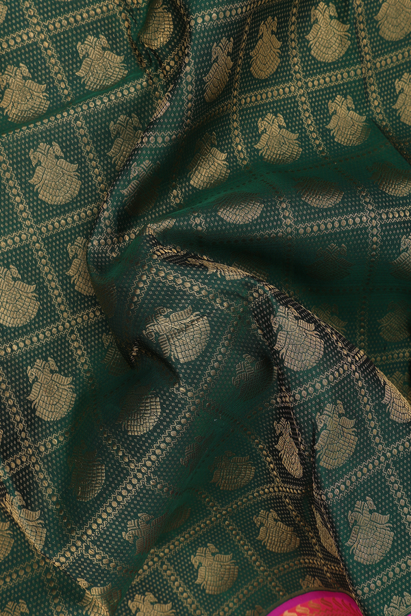 Kanchipuram Silk Saree In Dark Green With Iruthalai Pakshi
