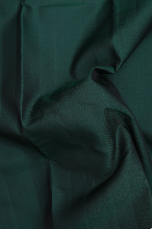 Kanchipuram Silk Saree In Dark Green With Twill Weave Border