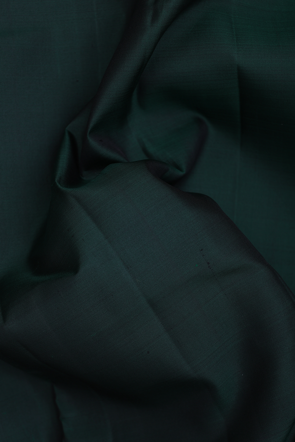 Kanchipuram Silk Saree In Dark Green With Twill Weave Border