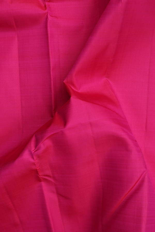 Kanchipuram Silk Saree In Dark Pink With Contrast Border
