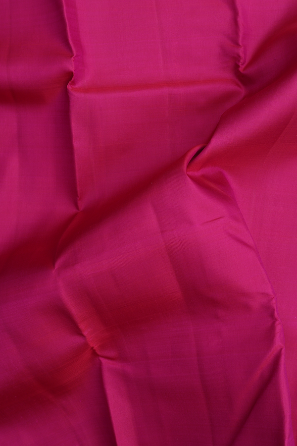 Kanchipuram Silk Saree In Magenta With Temple Border