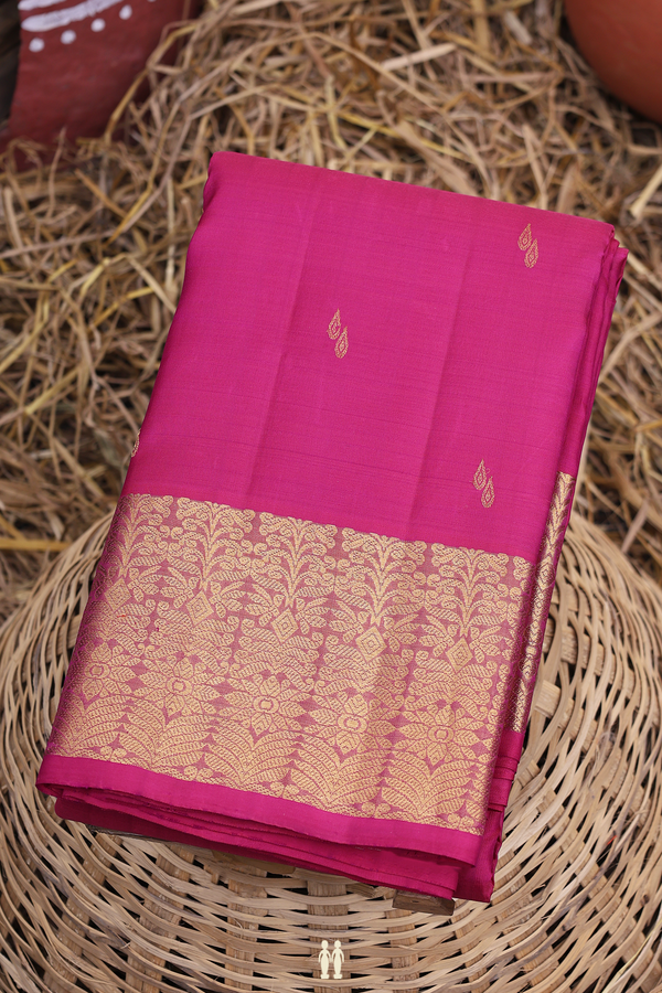 Kanchipuram Silk Saree In Dark Pink With Zari Buttas