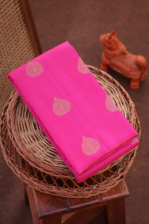 Kanchipuram Silk Saree In Deep Magenta With Zari Buttas