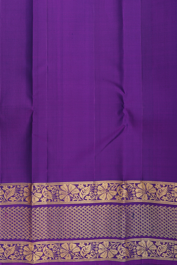 Kanchipuram Silk Saree In Dual Tone Along Stripes With Buttas