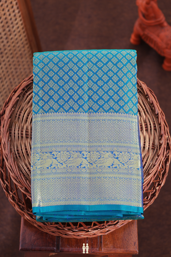Kanchipuram Silk Saree In Peacock Blue With Brocade Design