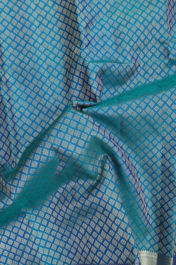 Kanchipuram Silk Saree In Peacock Blue With Brocade Design
