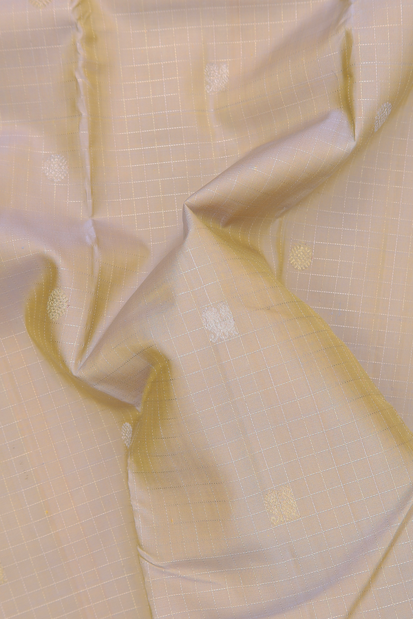 Kanchipuram Silk Saree In Dual Tone With Checks Design