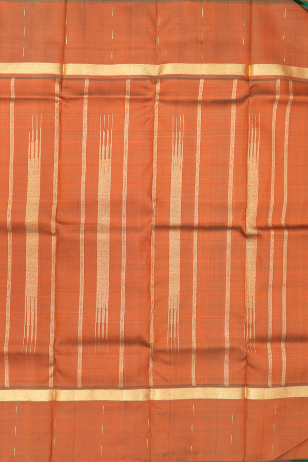 Kanchipuram Silk Saree In Dual Tone With Contrast Border