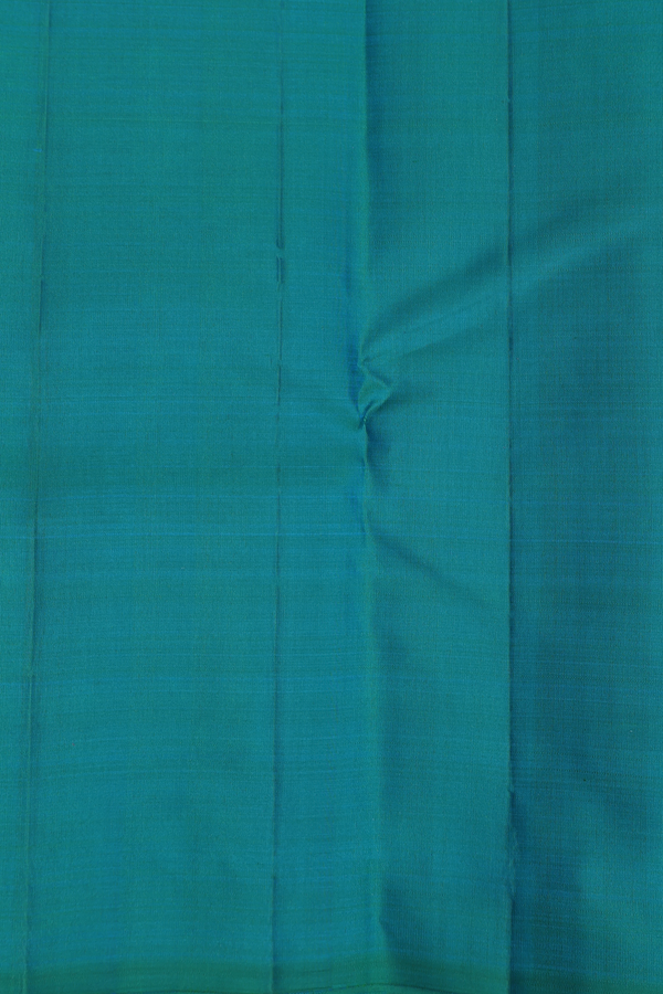 Kanchipuram Silk Saree In Dual Tone With Floral Design