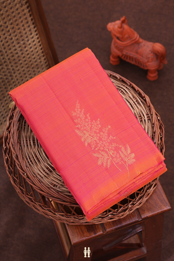 Kanchipuram Silk Saree In Dual Tone With Floral Motifs