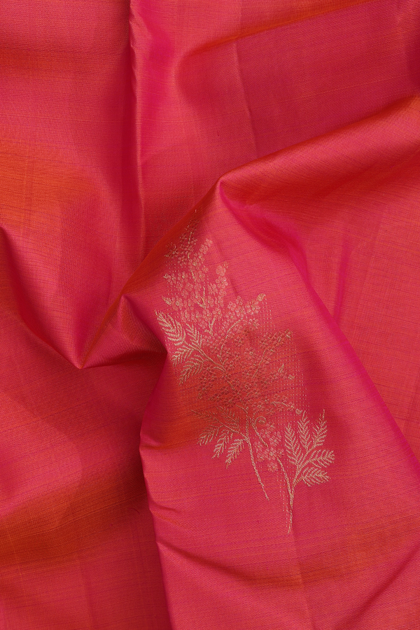 Kanchipuram Silk Saree In Dual Tone With Floral Motifs