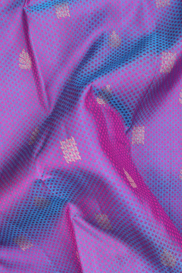 Kanchipuram Silk Saree In Dual Tone With Jacquard Pattern