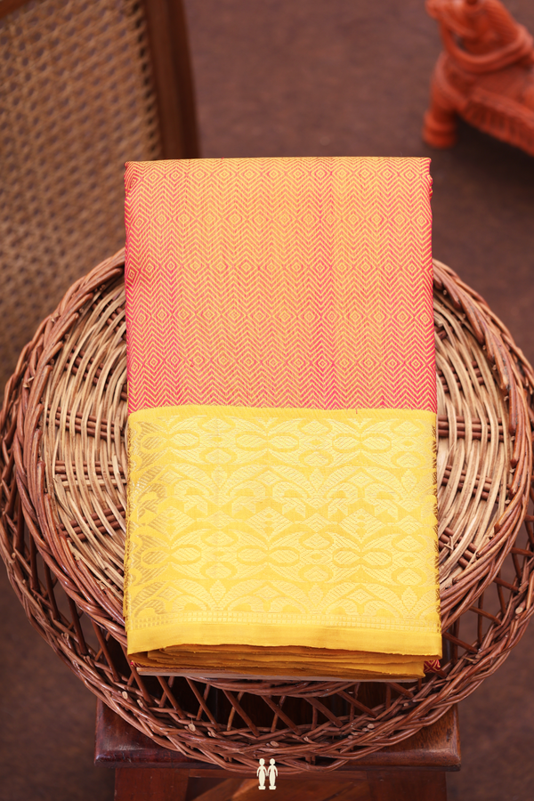 Kanchipuram Silk Saree In Dual Tone With Jacquard Pattern