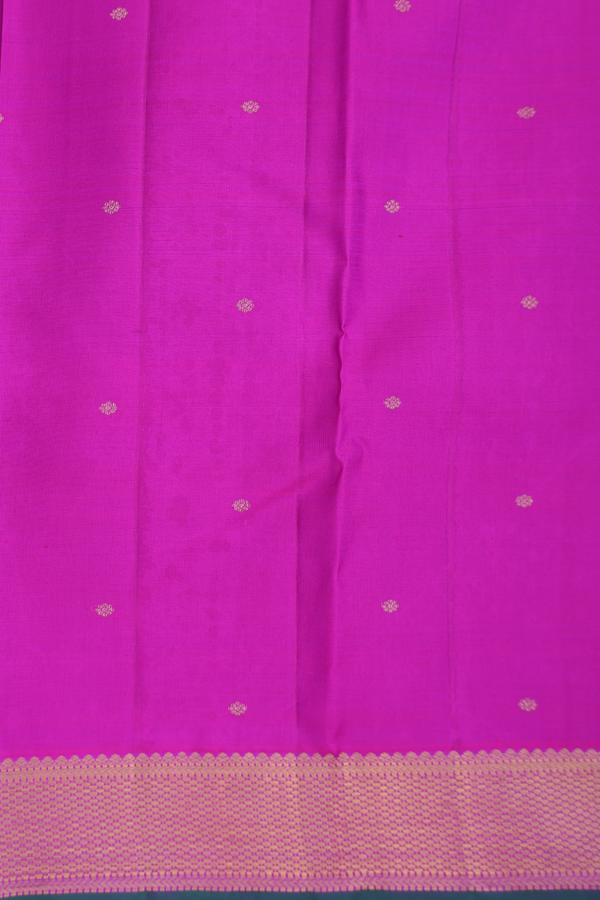 Kanchipuram Silk Saree In Dual Tone With Jacquard Pattern