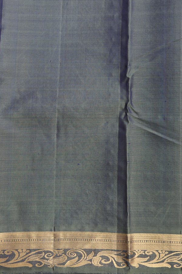 Kanchipuram Silk Saree In Dual Tone With Jacquard Pattern