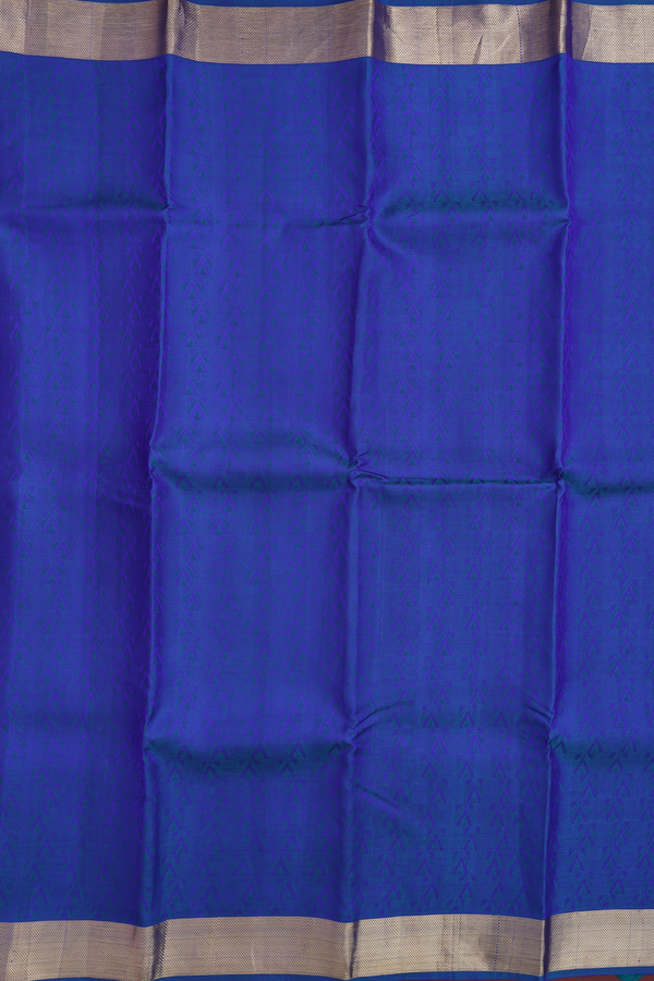 Kanchipuram Silk Saree In Dual Tone With Jacquard Pattern