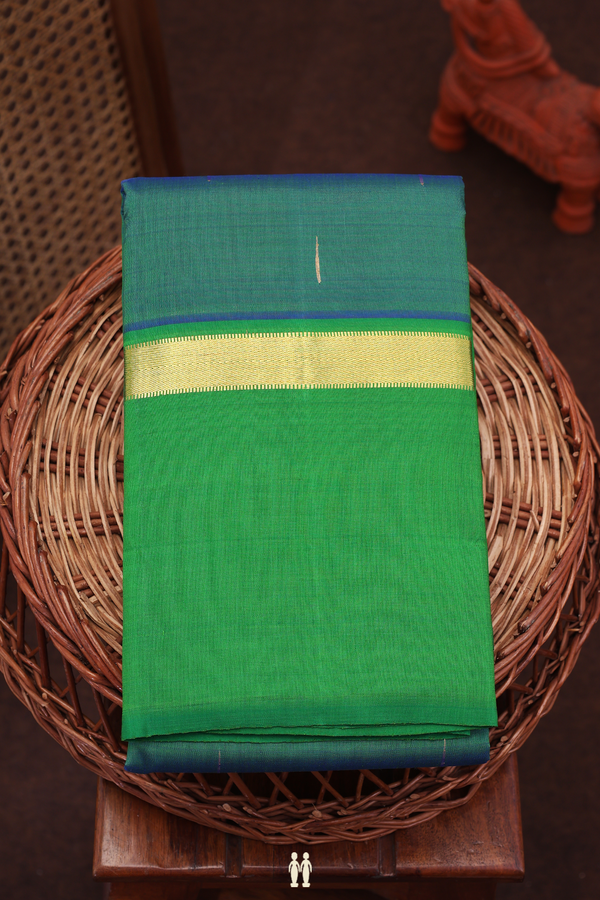 Kanchipuram Silk Saree In Dual Tone With Malli Moggu Buttas