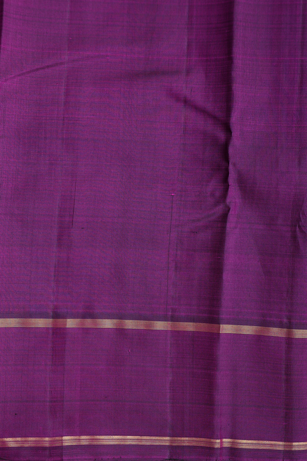 Kanchipuram Silk Saree In Dual Tone With Stripes Design