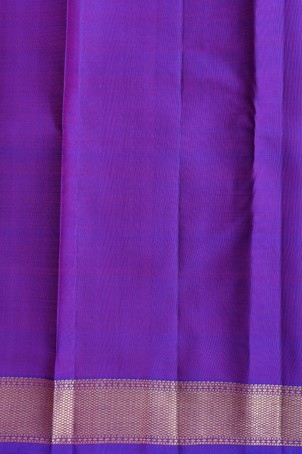 Kanchipuram Silk Saree In Dual Tone With Zari Border