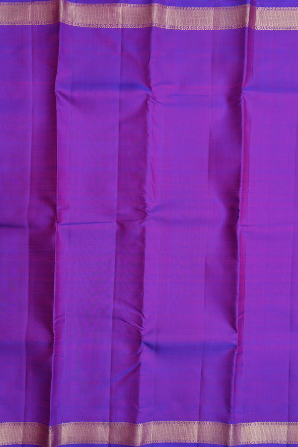 Kanchipuram Silk Saree In Dual Tone With Zari Border