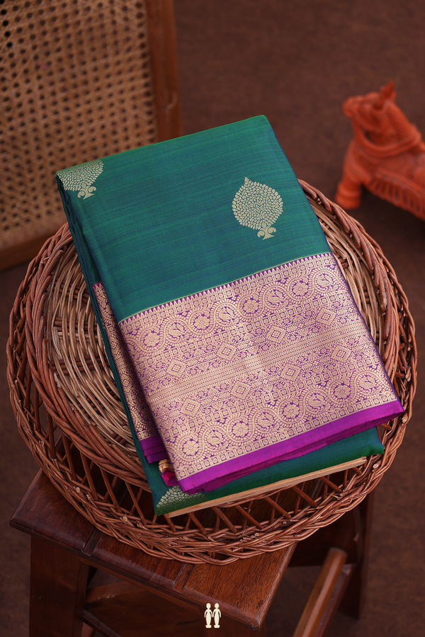 Kanchipuram Silk Saree In Dual Tone With Zari Motifs