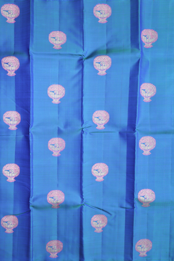 Kanchipuram Silk Saree In Dual Tone With Zari Motifs