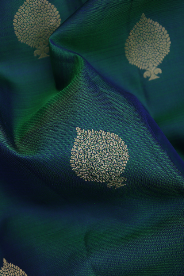 Kanchipuram Silk Saree In Dual Tone With Zari Motifs
