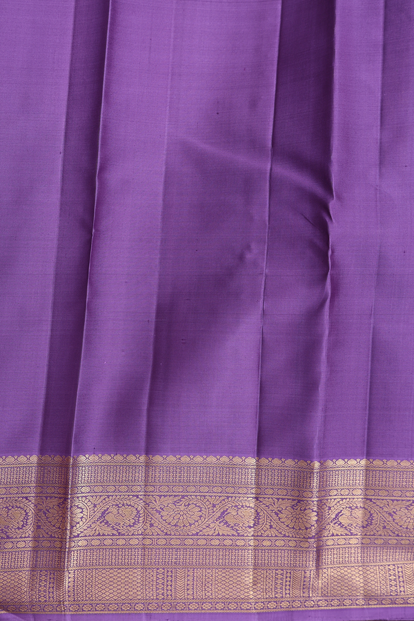 Kanchipuram Silk Saree In Dusty Lavender With Peacock Buttas