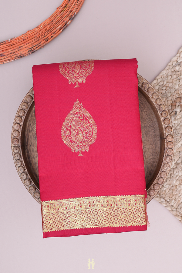 Kanchipuram Silk Saree In Dusty Rose Pink With Paisley Buttas
