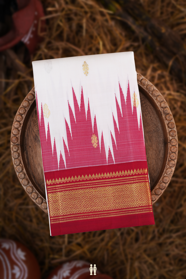 Kanchipuram Silk Saree In Egg White With Zari Buttas