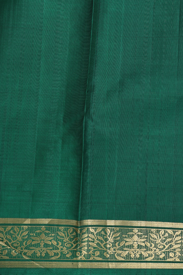 Kanchipuram Silk Saree In Emerald Green With Brocade Design
