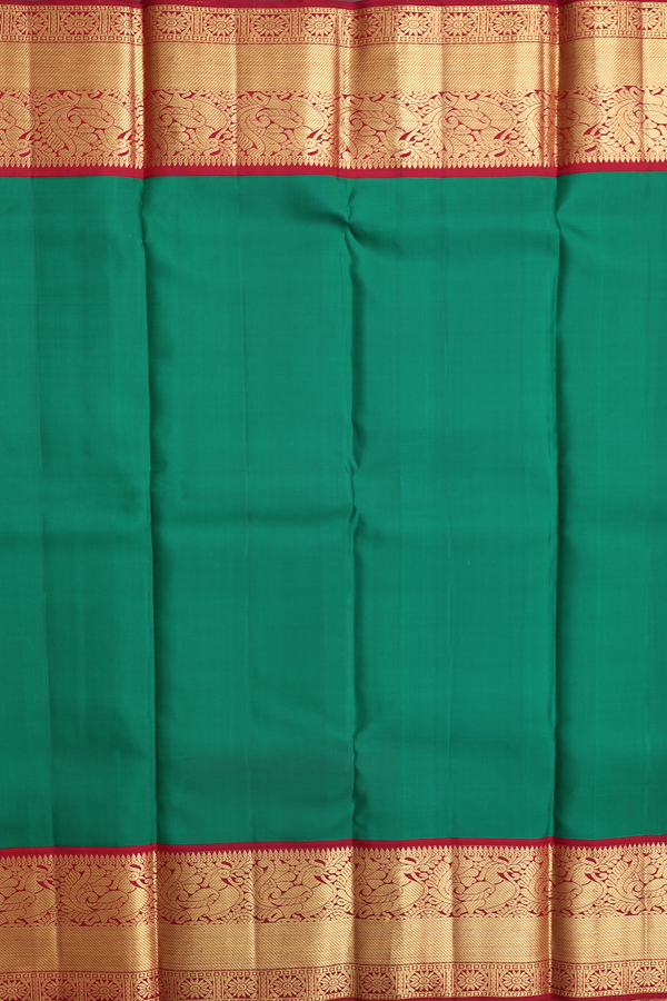 Kanchipuram Silk Saree In Emerald Green With Contrast Border
