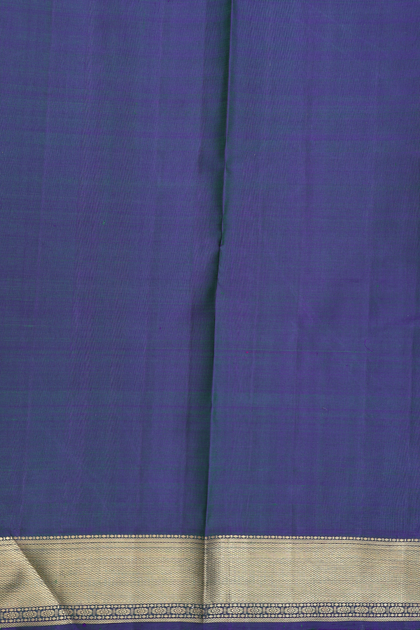 Kanchipuram Silk Saree In Emerald Green With Elephant Buttas