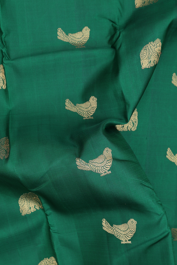Kanchipuram Silk Saree In Emerald Green With Elephant Buttas