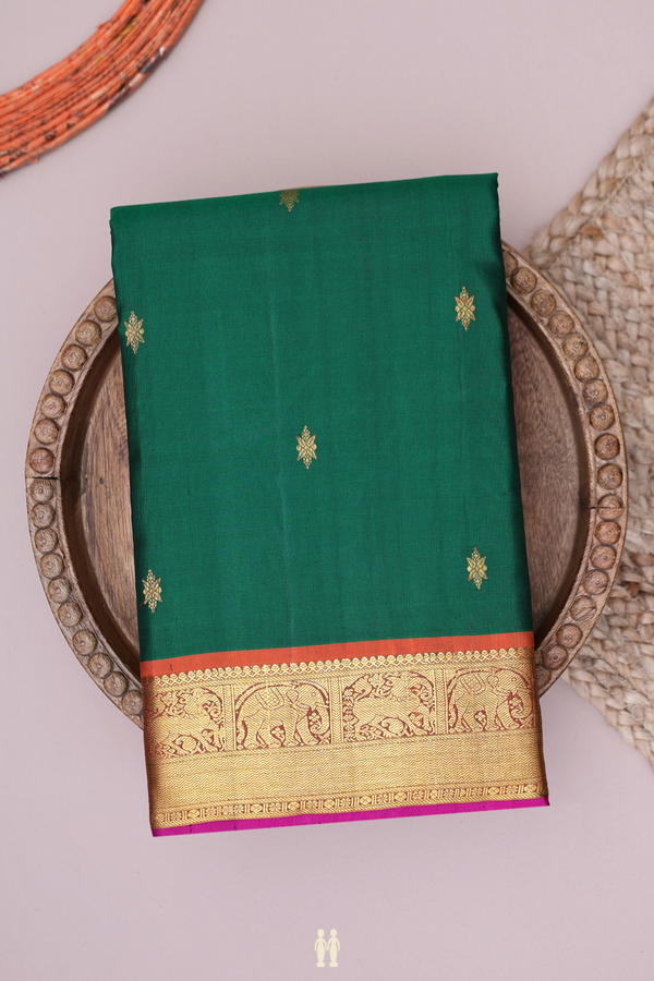 Kanchipuram Silk Saree In Emerald Green With Floral Buttas